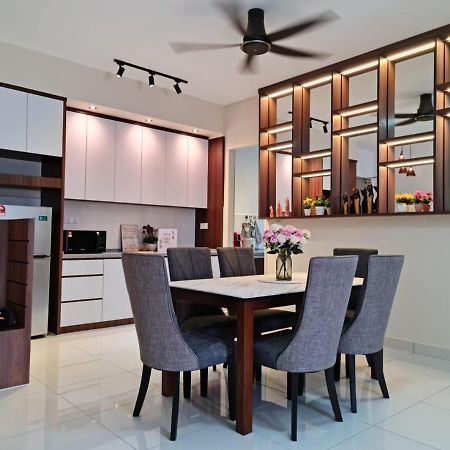 Rhr Deluxe Guesthouse Kinarut Papar Sabah - Pool View Ngoại thất bức ảnh