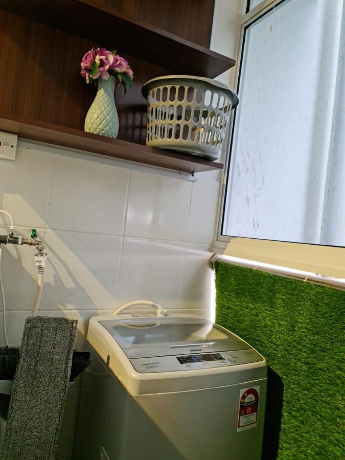 Rhr Deluxe Guesthouse Kinarut Papar Sabah - Pool View Ngoại thất bức ảnh